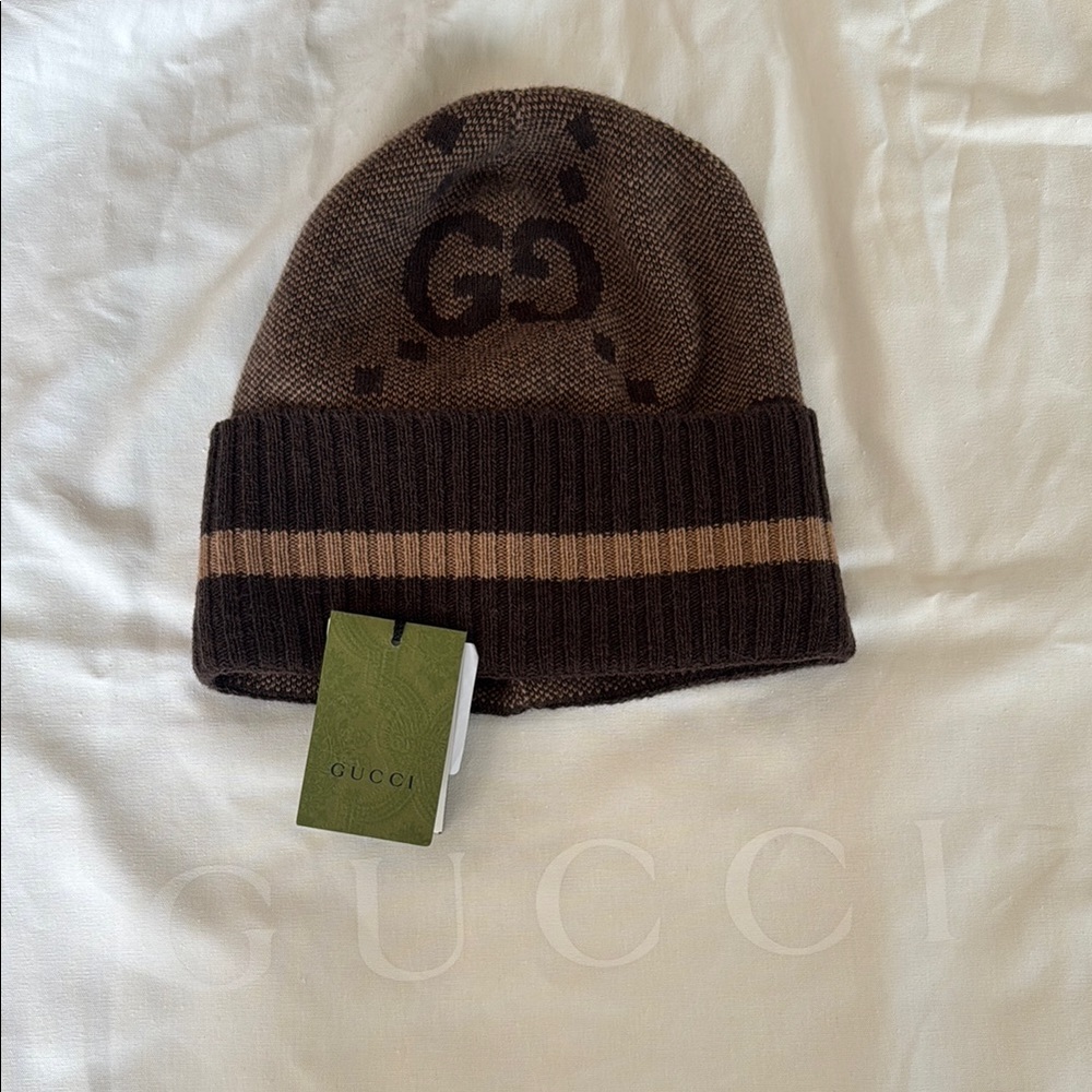 Gucci NWT GG jacquard cashmere beanie